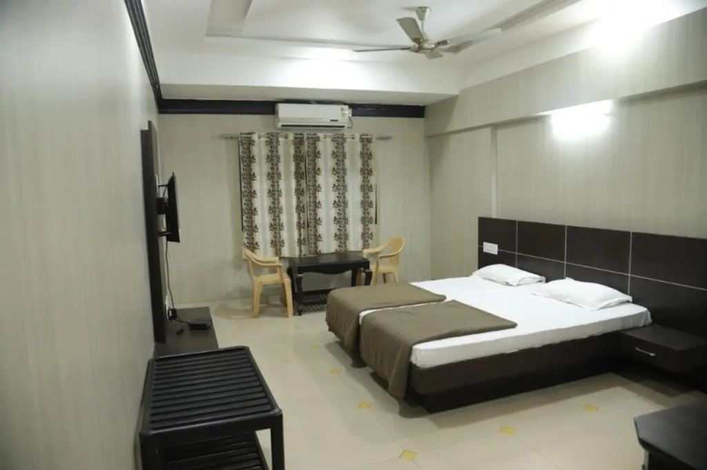 Staymaker Siddeshwara Comforts
