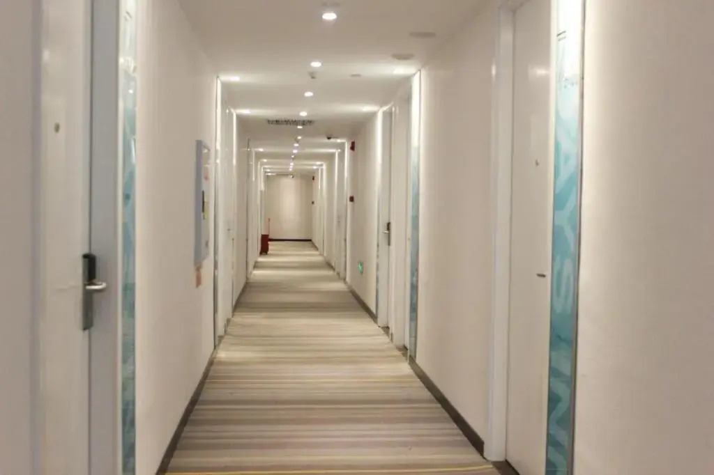7 Days Inn (Chongqing Longtousi North Square of North Railway Station)