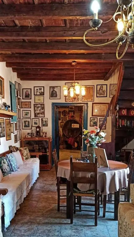 Traditional Mansion 1870s