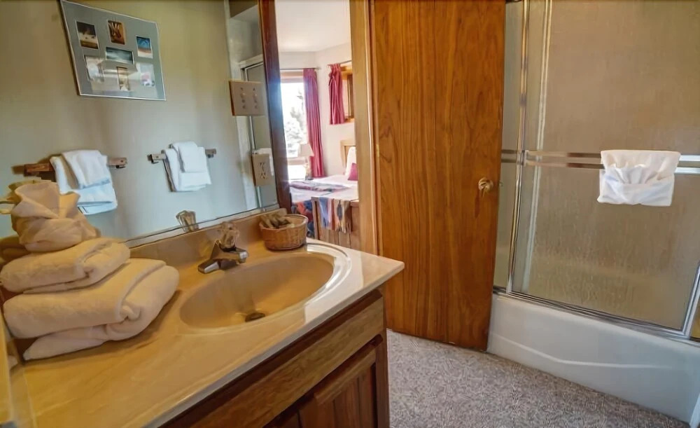 Espey - 4 Br Home