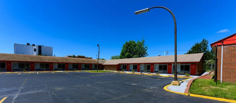 OAKS MOTEL GREENSBORO NC