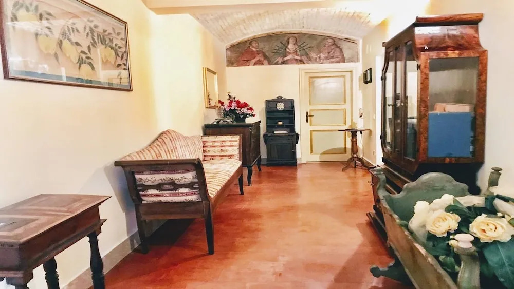 Spoleto Contessa Grandecentral Spoletosleeps 6