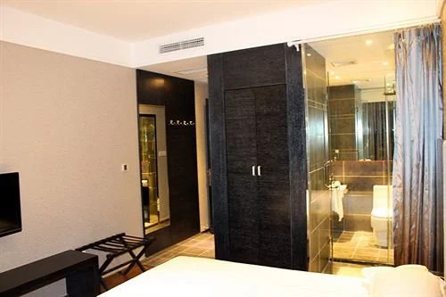 FX Hotel Chongqing Technology and Business University