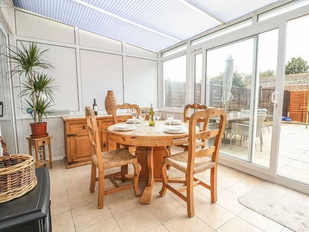 17 Coventry Close