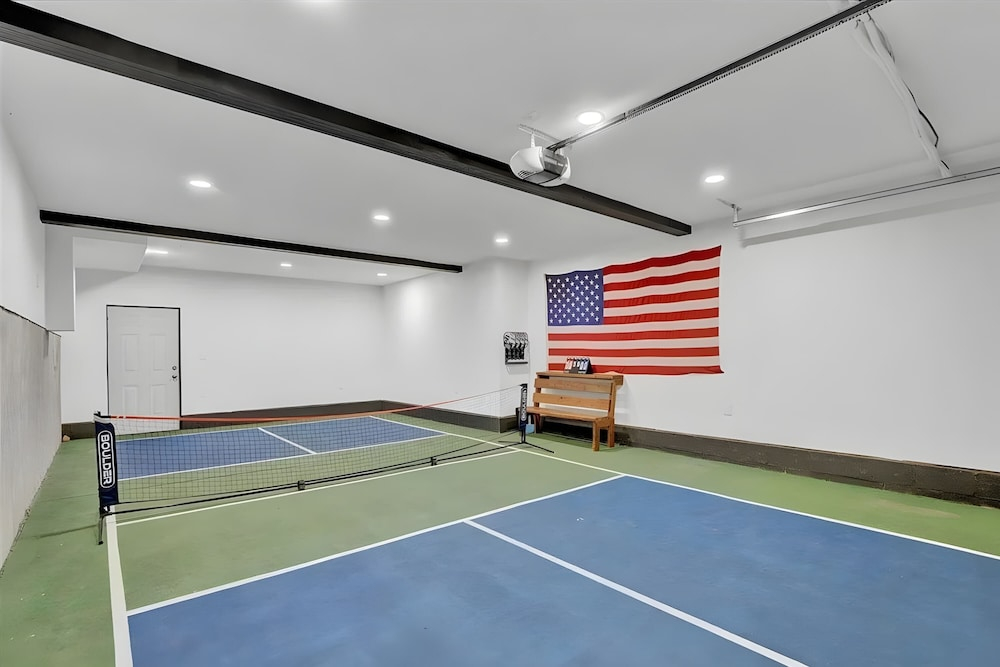 Amenity-filled Retreat by Jfbb-pickleball-gameroom