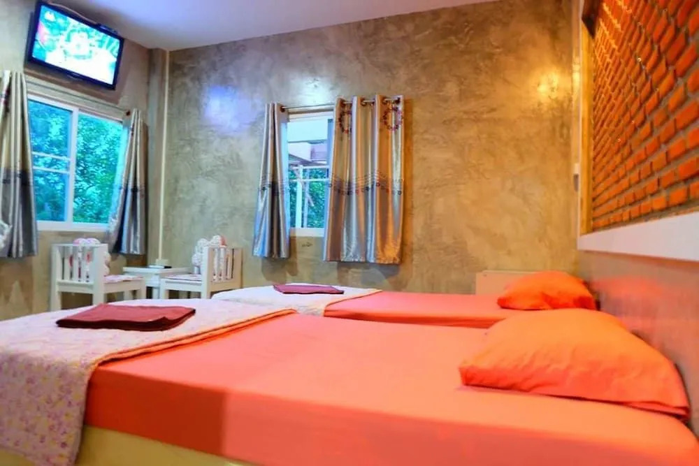 Baanngau 3 Season Resort