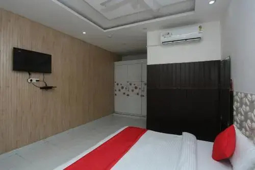 Hotel Grand A-star by OYO Rooms
