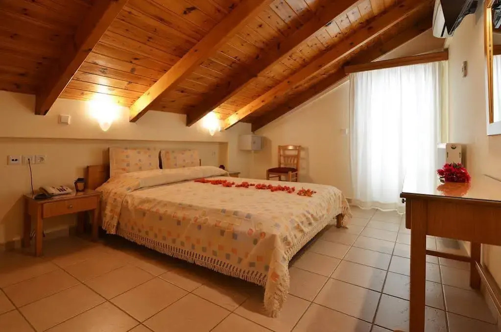 Brati II Beach Hotel