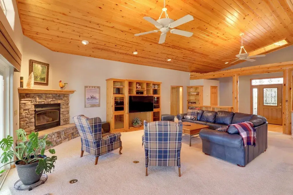 Patio & Forest View: Peaceful Show Low Home