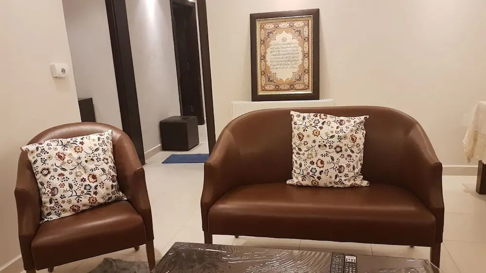 1 New Bedroom Apartment on Airport Road