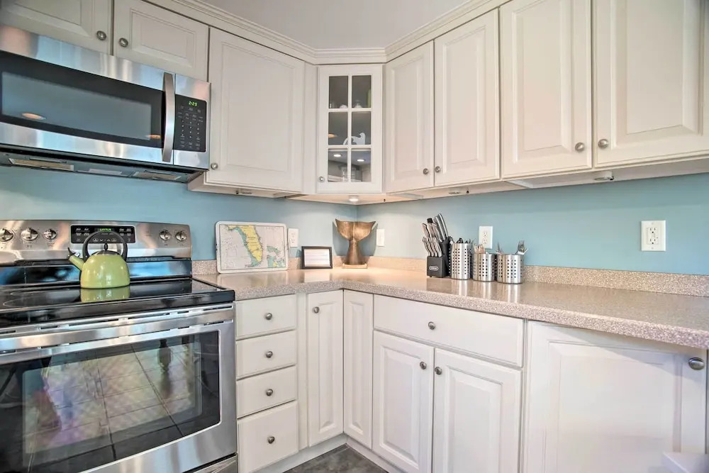 Near Beaches & Dtwn Falmouth: Family Home w/ Deck