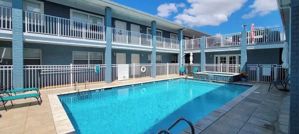 Cypress Cove 103 - Beautiful 1 Bedroom 1 Bath Beachfront Condo in Biloxi