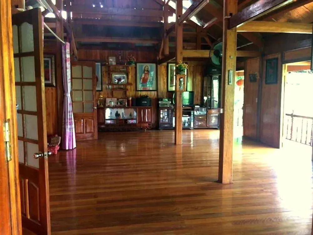 Ba Be Lake View Homestay