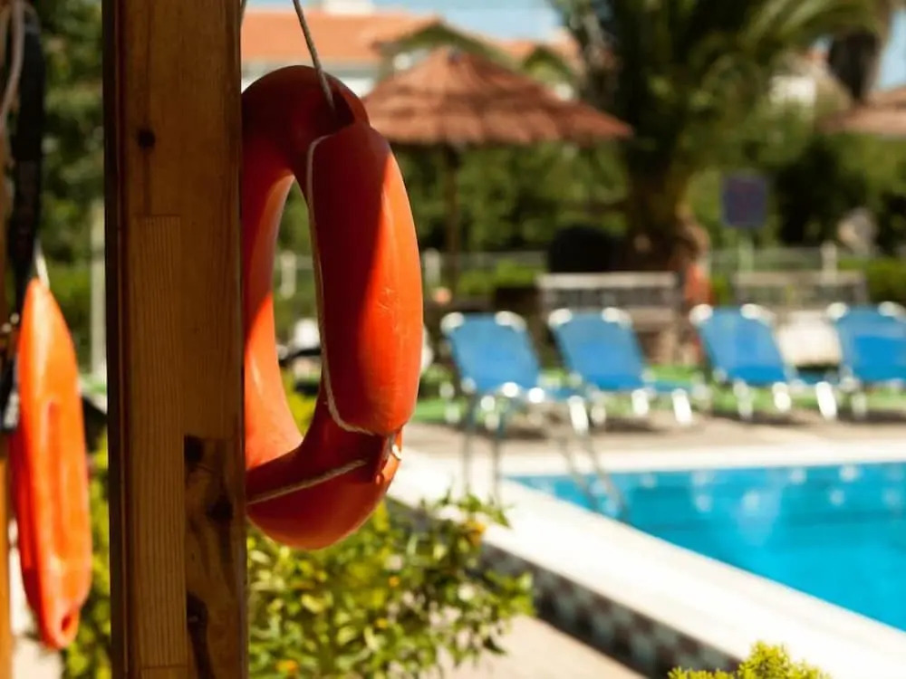 Saron Hotel