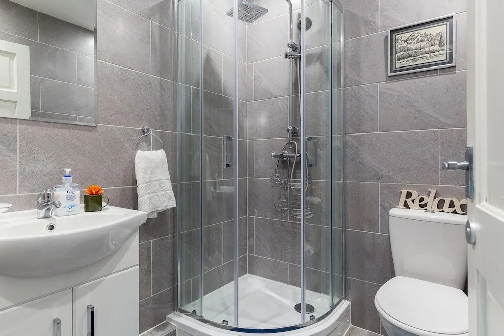 Luxury 2-bed 2-bath Apartment Near Marble Arch