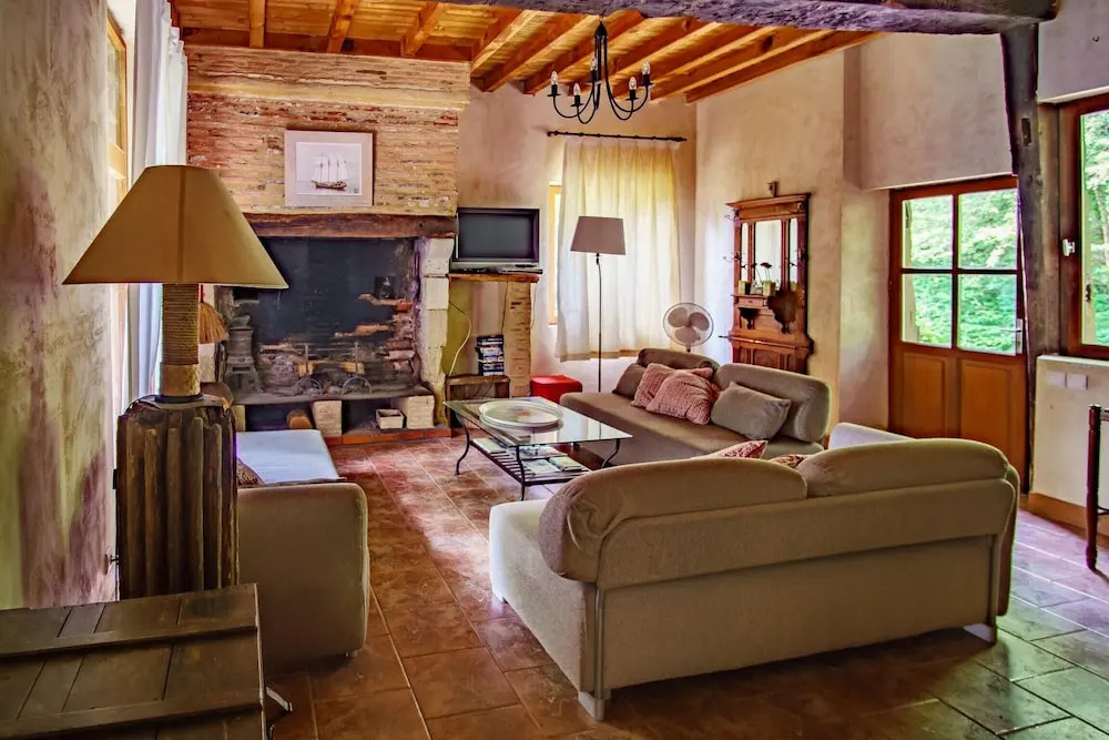 Villa With 4 Bedrooms in Saint-laurent-des-hommes, With Private Pool,