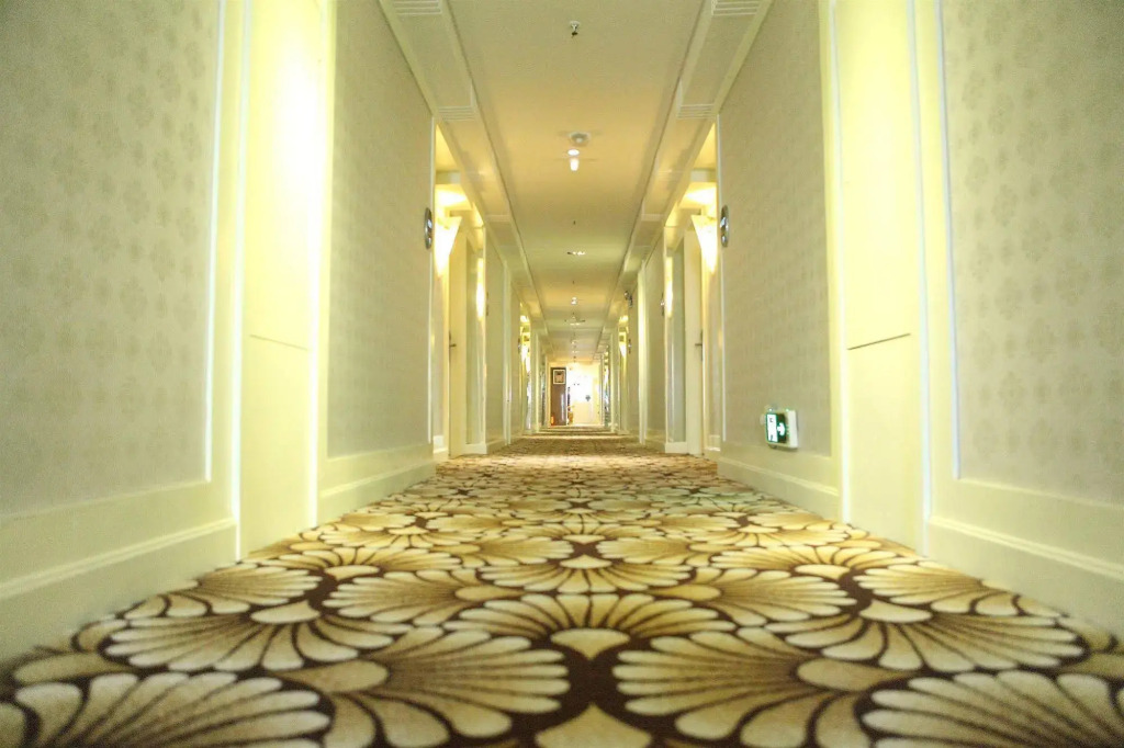 Bluesky Hotel