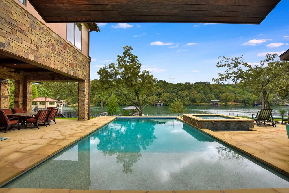 Big View Drive Home 7 Bedrooms 6.5 Bathrooms Home