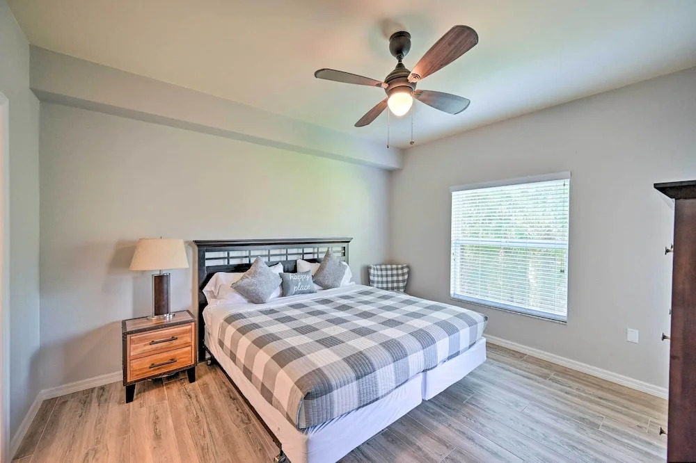Quiet Lely Resort Condo w/ Pool - 2 Mi to Golf!