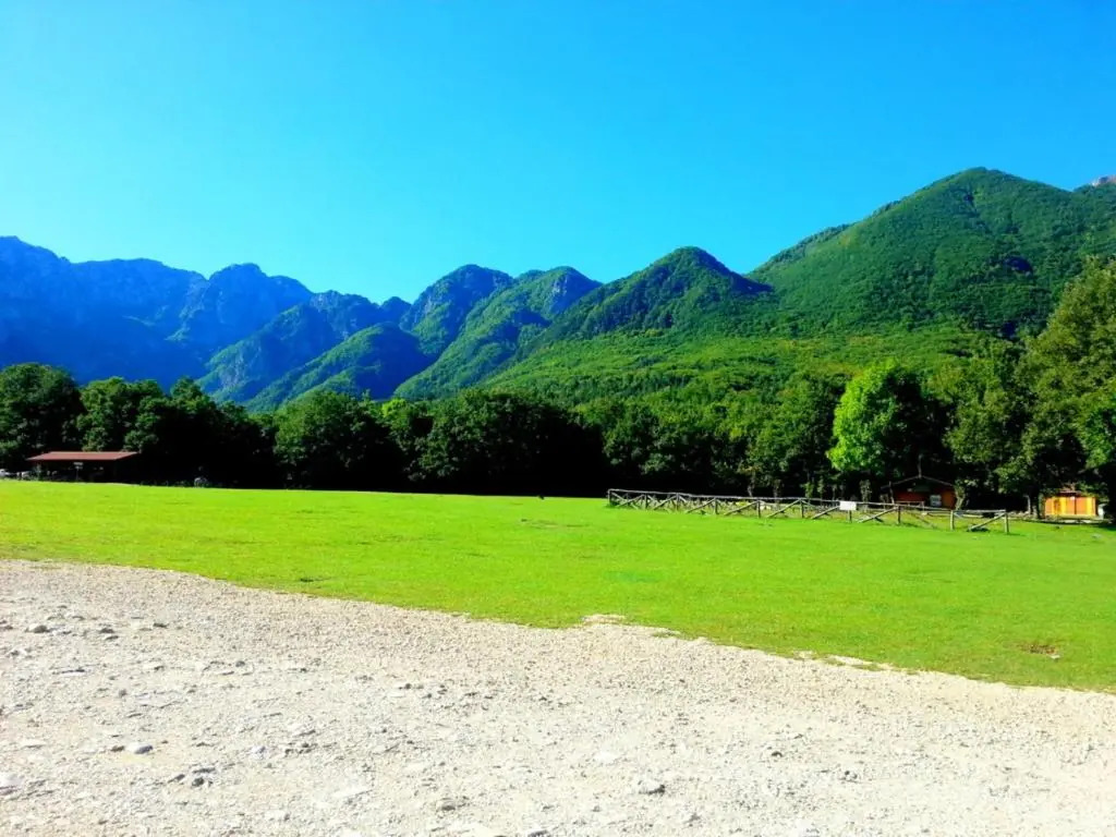 HOTEL HOLIDAYS a Barrea - Natura, Relax e Benessere nel Parco dAbruzzo