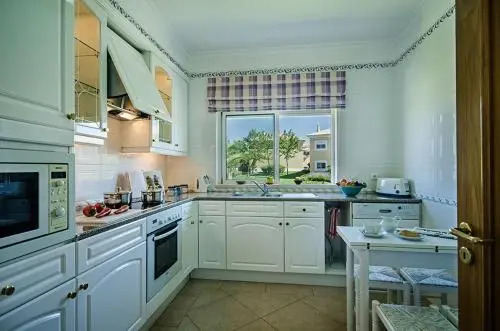 Luz casas- 44 Fairview village Boavista