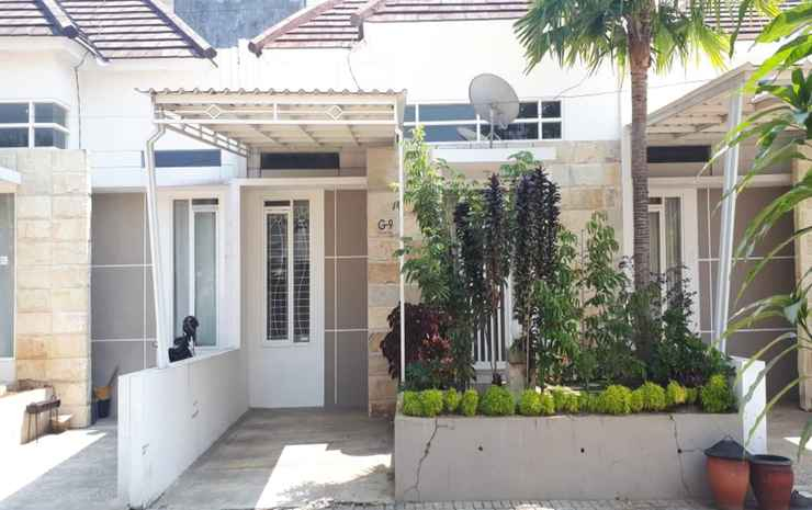 Full House 2 BR at Emerald Villa G9 Batu Malang
