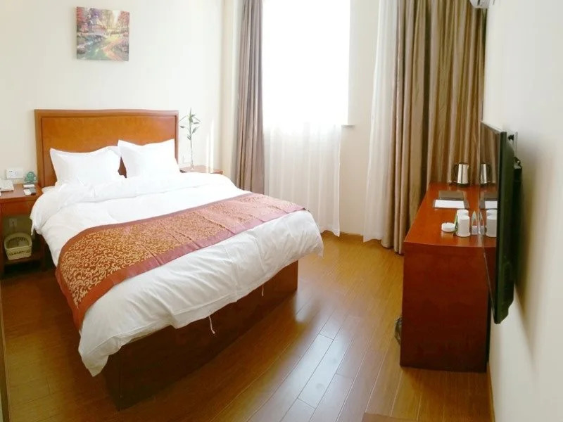 GreenTree Inn JiangSu ChangShu Dongnan Avenue Express Hotel