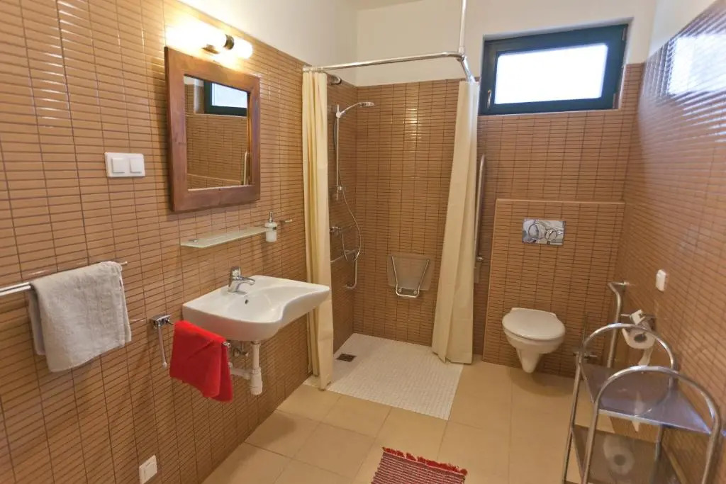 Irota EcoLodge