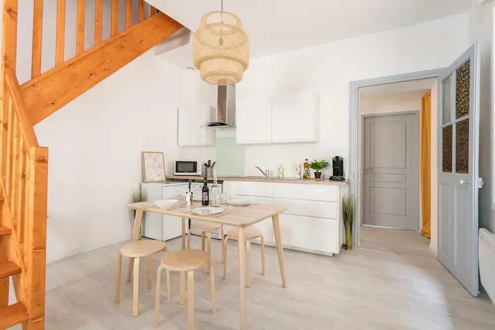 Relaxing 95m2 Duplex Apartment