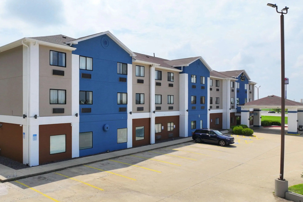 Quality Inn & Suites Caseyville - St Louis