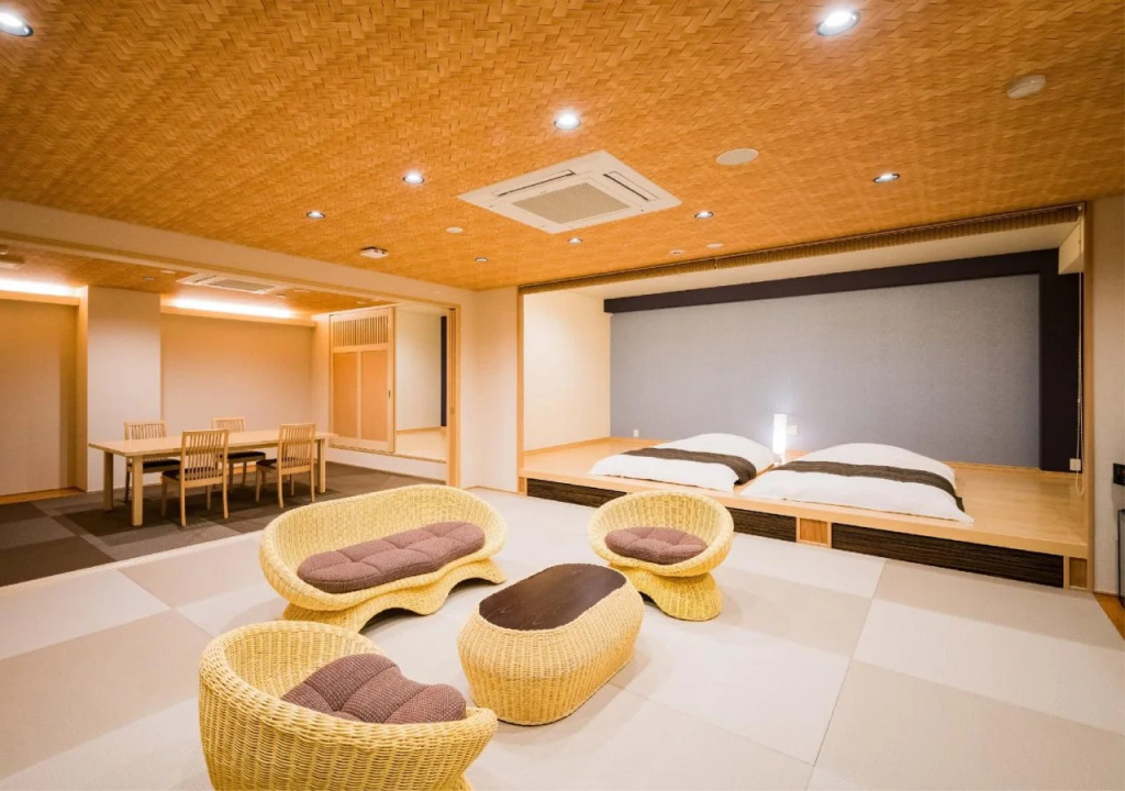 Dogo Onsen Yachiyo 道後温泉八千代