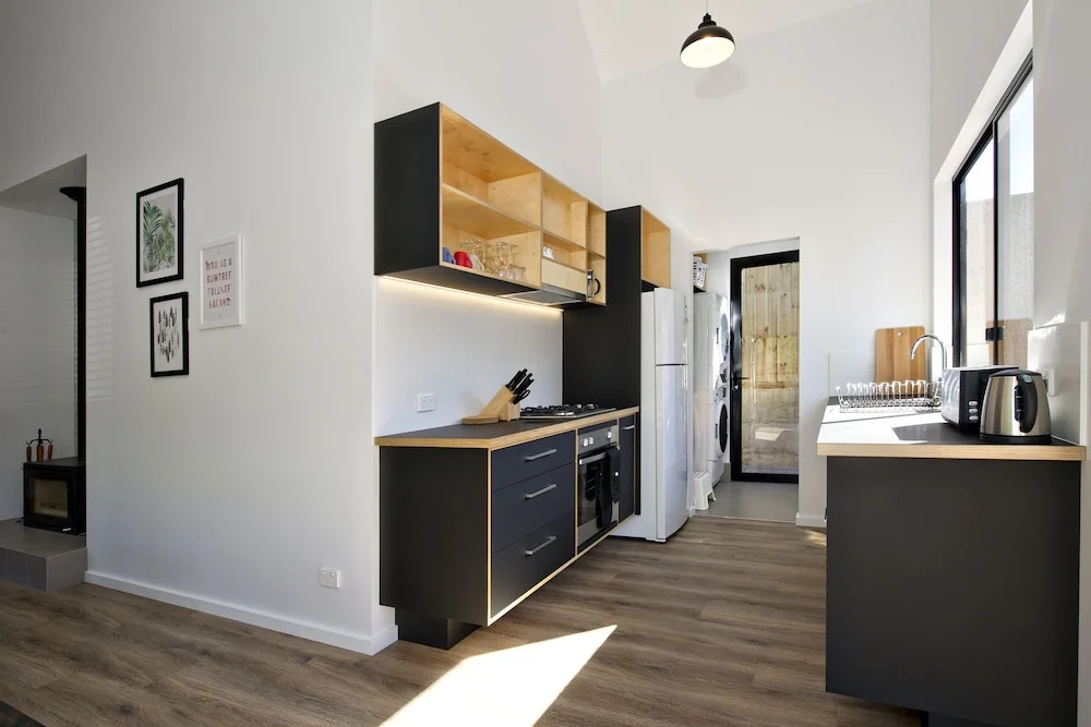 Margaret River Bungalow-1-street - pet friendly
