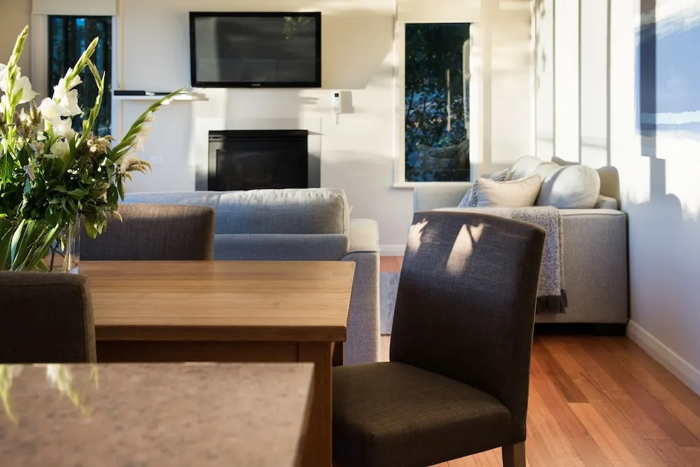 Luxe on Queensberry