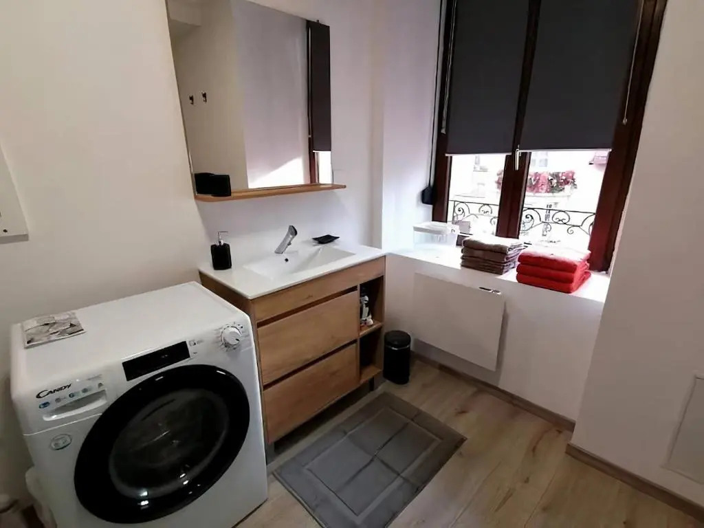 Grand Appartement 2 chambres avec Fibre et Netflix