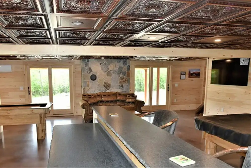 Back Lake Lodges Eagles Nest