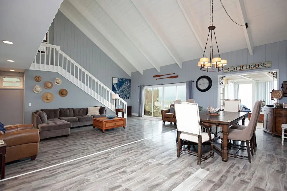 1121 Oceanside - 4 Br Home