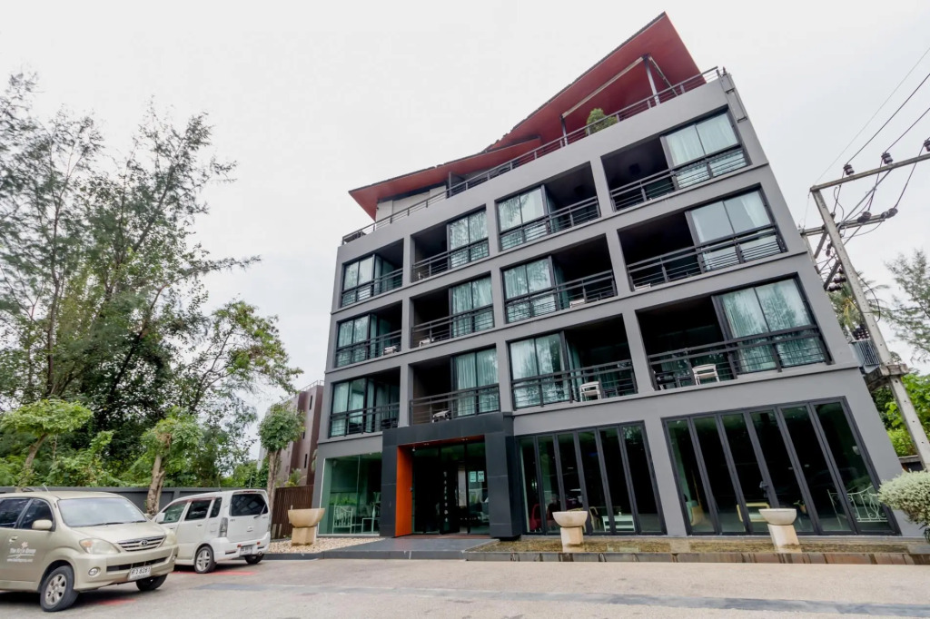 Kris 2301 - Partial sea view studio in BangTao