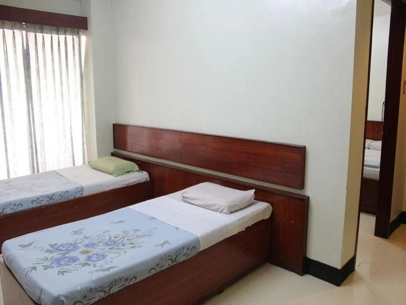 Evergreen Hotel