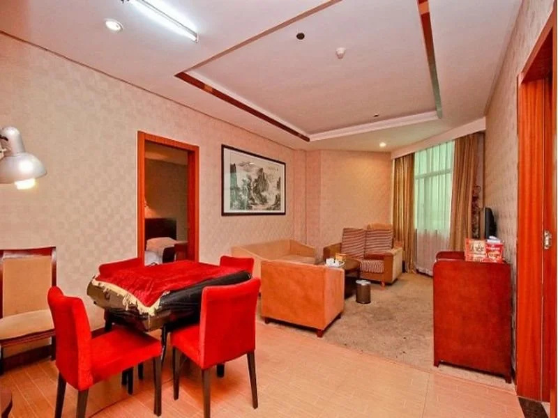KMC Holiday Hotel