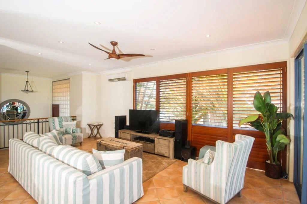 Absolute Beachfront Holiday House