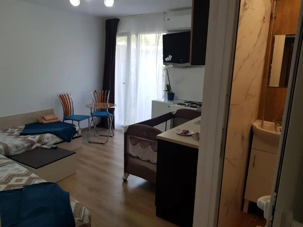 THE CENTER Apartments Comfort 3