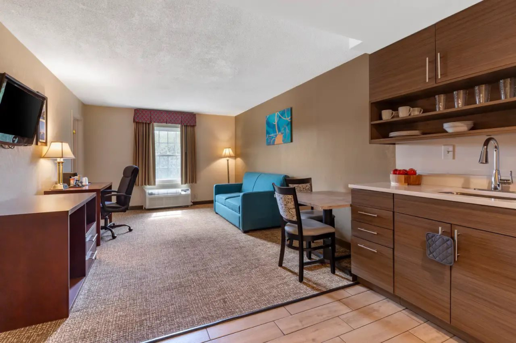 MainStay Suites Foxboro – Mansfield