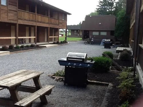 The Cedar Lodge