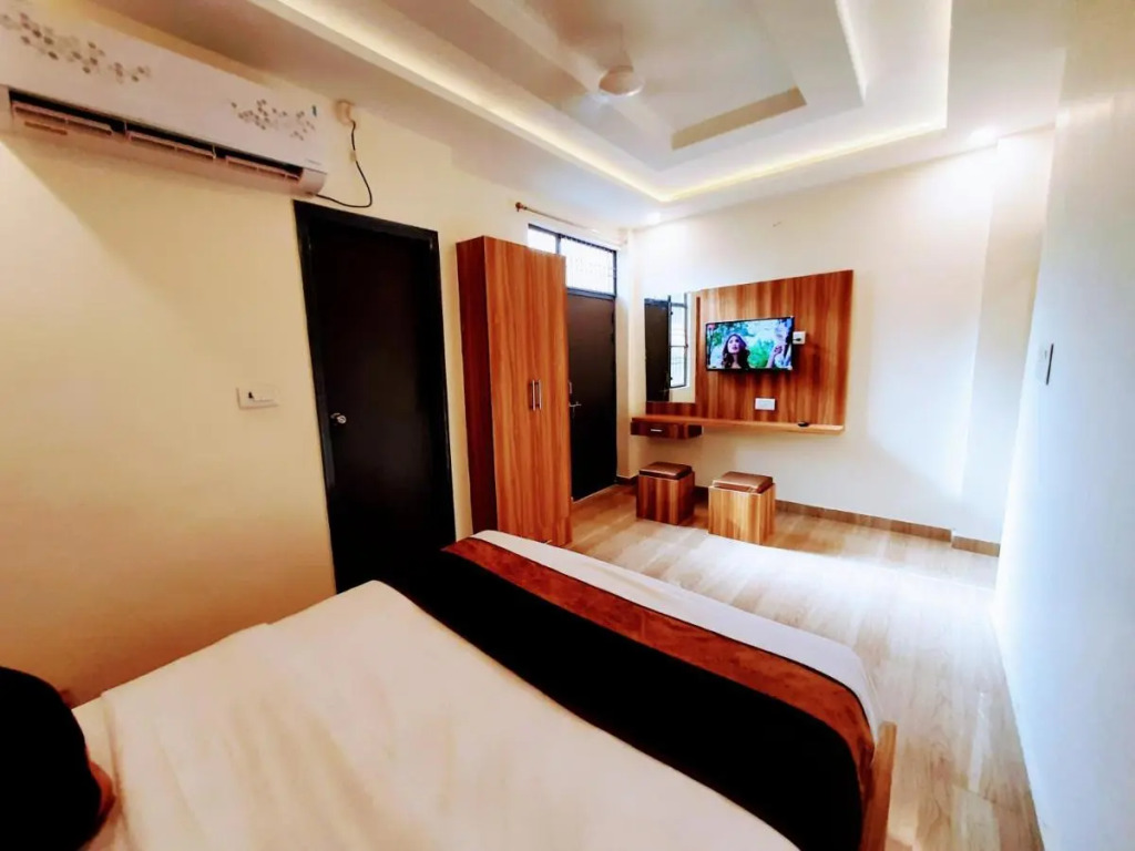 Hotel Sky View