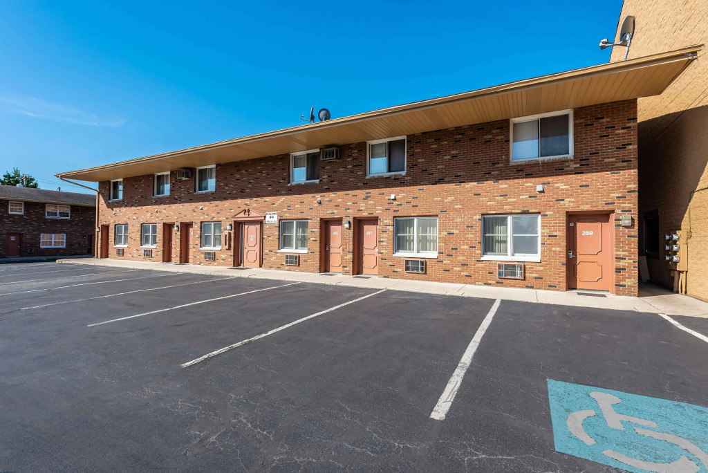 Americas Best Value Inn St. Marys