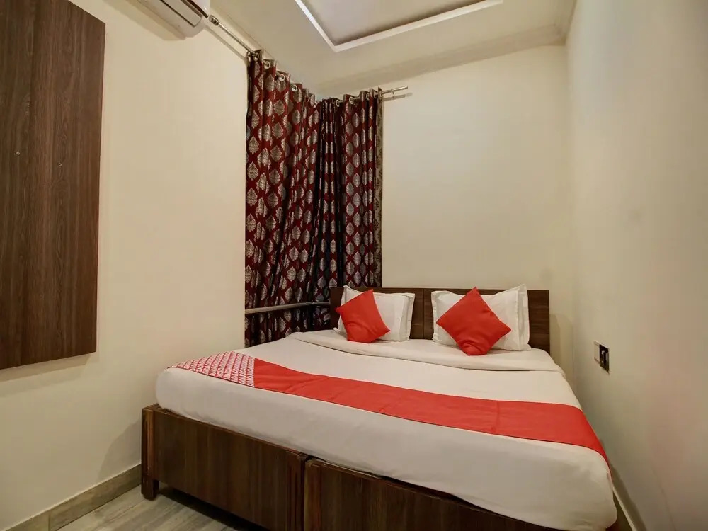 OYO 15955 Rest Inn