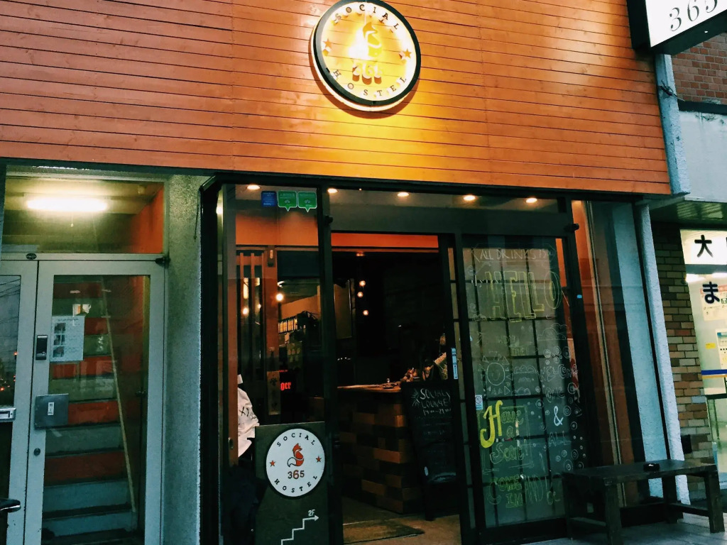 Social Hostel 365