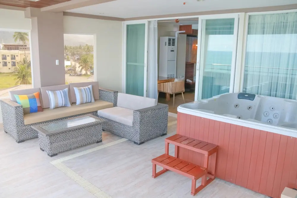 Punta Baler Hotel