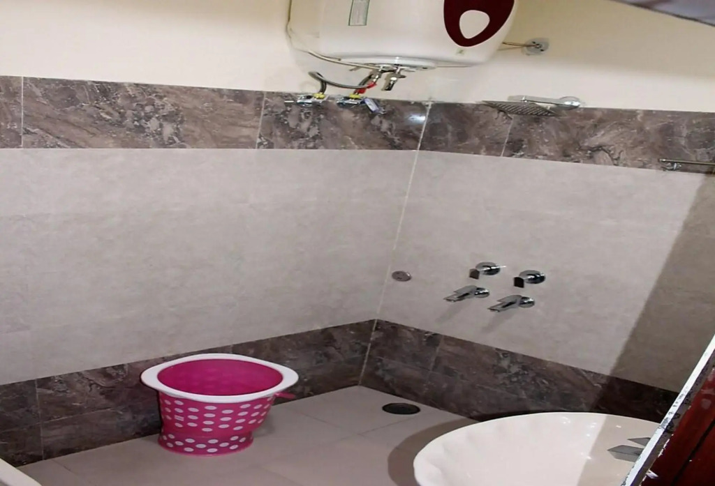 OYO 6939 Hotel Aashiana