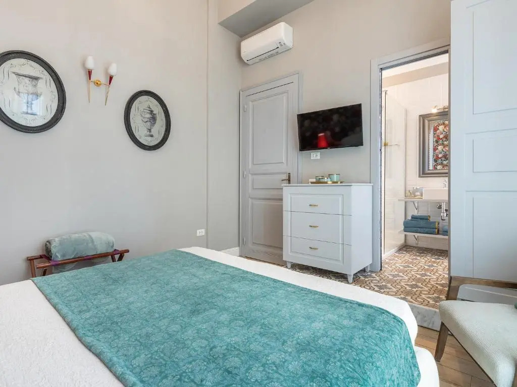 Guest House 73
